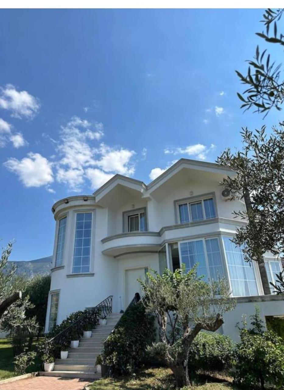 Villa Kamila Тирана Екстериор снимка